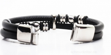 echt Lederarmband schwarz mit Totenköpfen