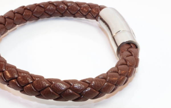 lederarmband-rundlicher-Style-braun