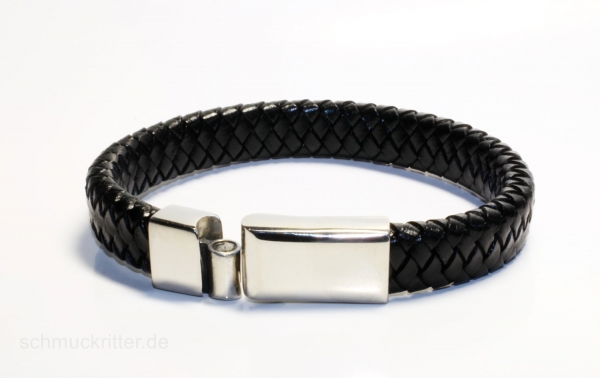 Lederarmband-kraftvoll-massiv