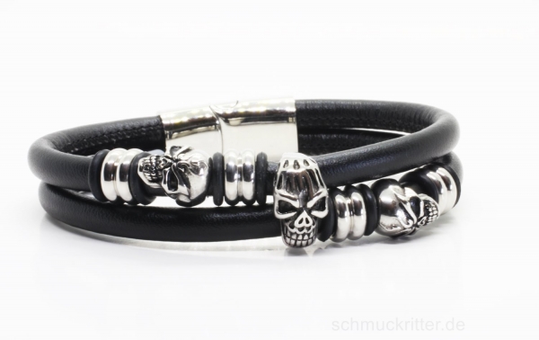 echt Lederarmband schwarz mit Totenköpfen